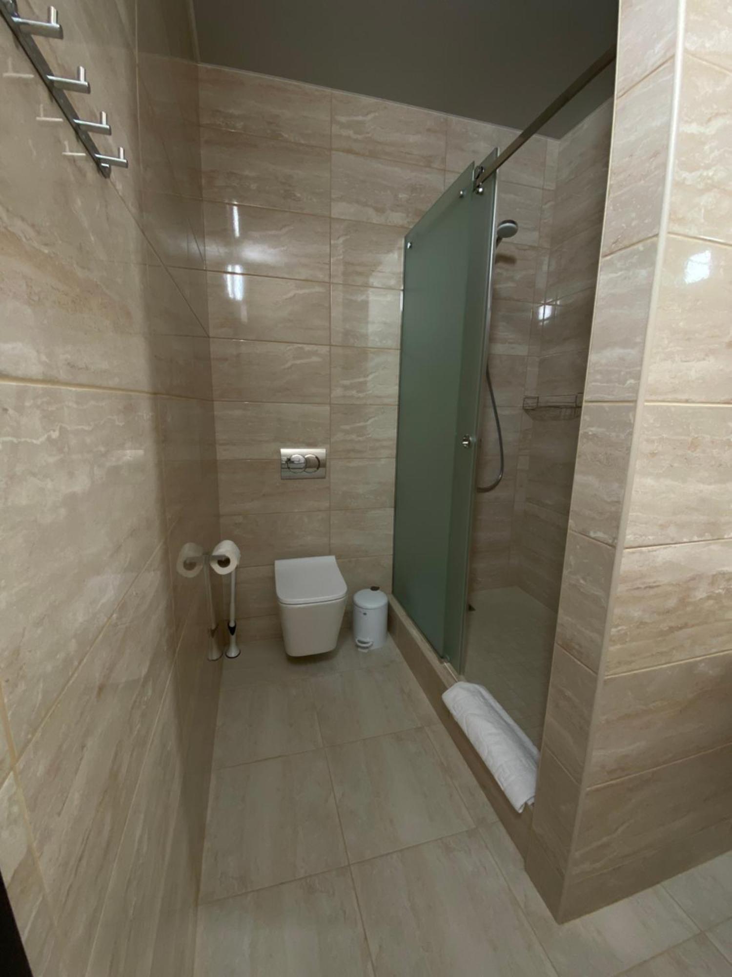 Status Hotel Poltava Exterior photo