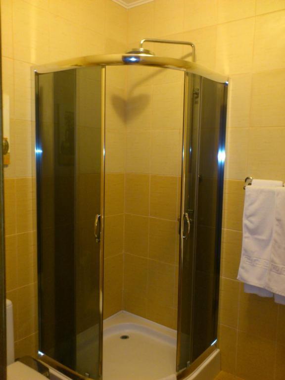 Status Hotel Poltava Room photo